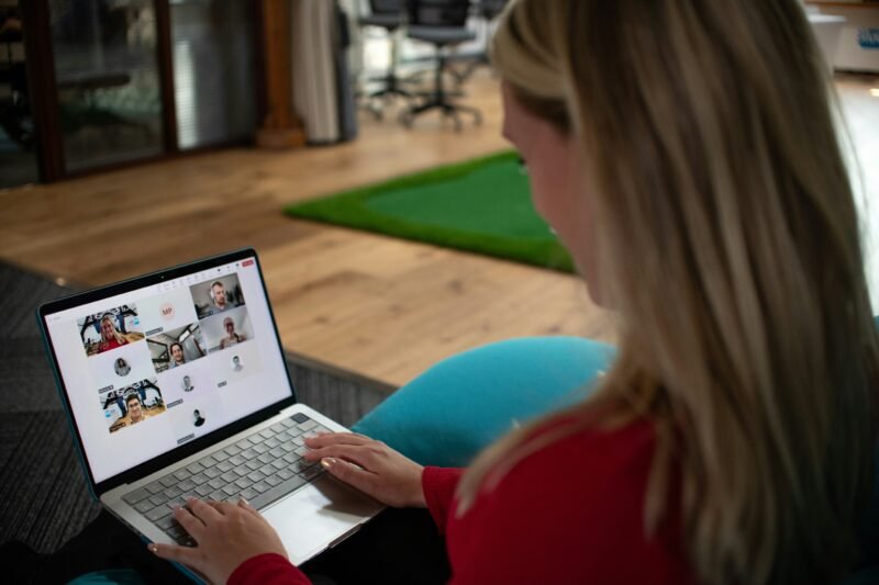 The Rise of Silent Remote Work: Exploring High-Paying, Call-Free Jobs Shaping the Future of Work